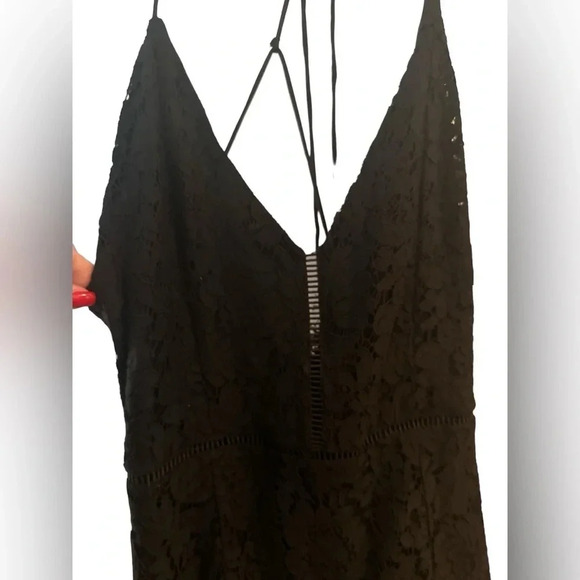 Storee black lace strappy back vneck asymmetrical bottom dress - Picture 7 of 10